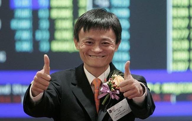 Владелец онлайн-ритейлера Alibaba покупает сервис MoneyGram за 880 млн долларов