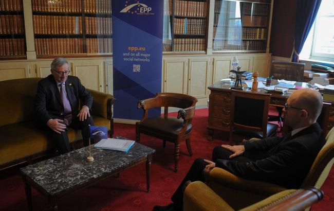 Яценюк обговорив з главою Єврокомісії фіндопомогу Україні