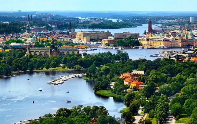 Швеція продовжила заборону на в'їзд туристів
