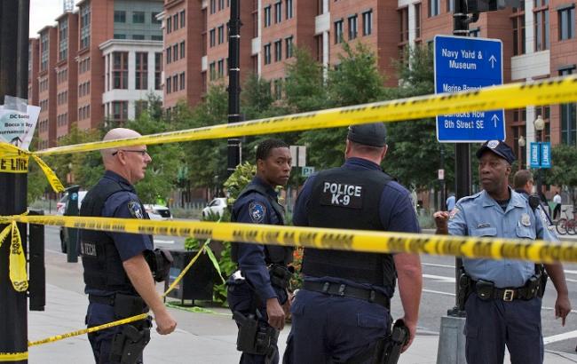 В Вашингтоне арестовали мужчину, открывшего стрельбу в автомобиле