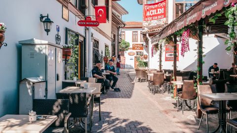 Їхали з фіктивними полісами: у українців в Туреччині виникали проблеми з лікуванням COVID