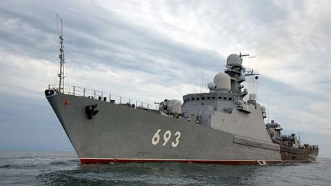 До кордону Латвії наближаються військові кораблі РФ