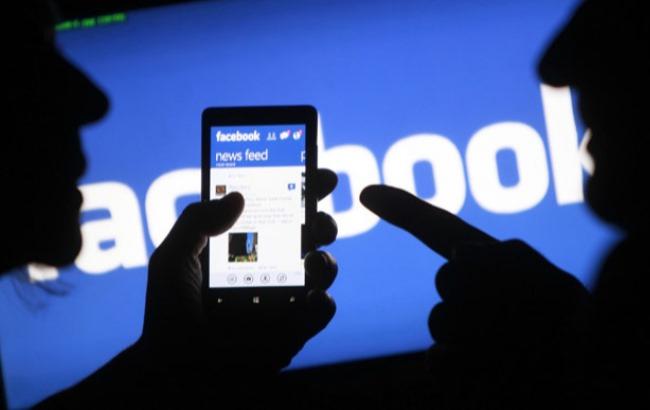 Facebook позволяет отследить человека по номеру его телефона