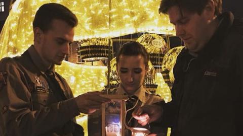 В Украину прибыл Вифлеемский огонь мира (фото)