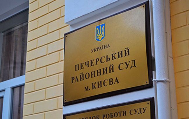 Экс-прокурор развязал войну против СМИ из-за расследования об "адвокатах-хакерах"