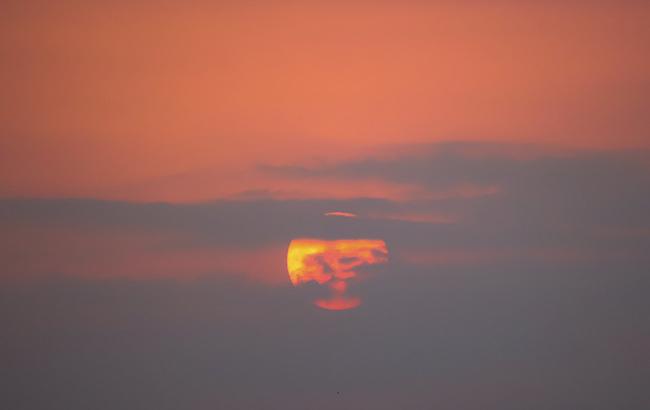 Погода на сегодня: в Украине переменная облачность, местами дожди с грозами, температура до +27