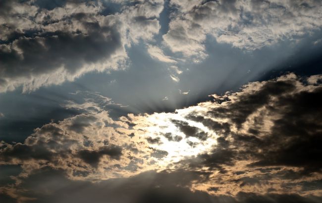 Циклон раскрутился: синоптик дала неутешительный прогноз на понедельник