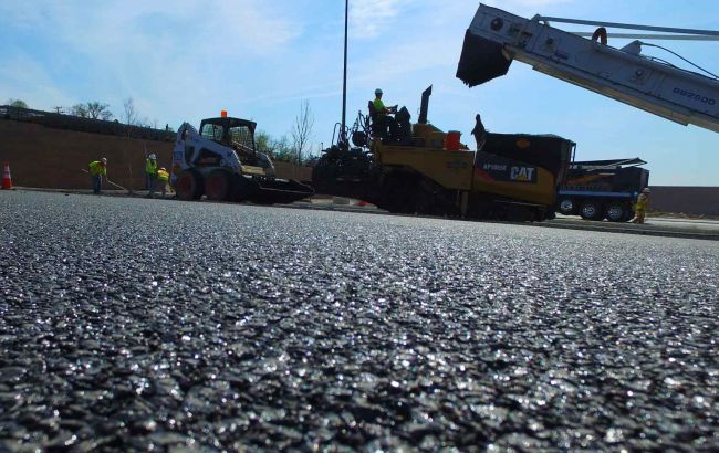 Украина покупает битум по цене Роттердамм+6 стоимостей фрахта из Голландии