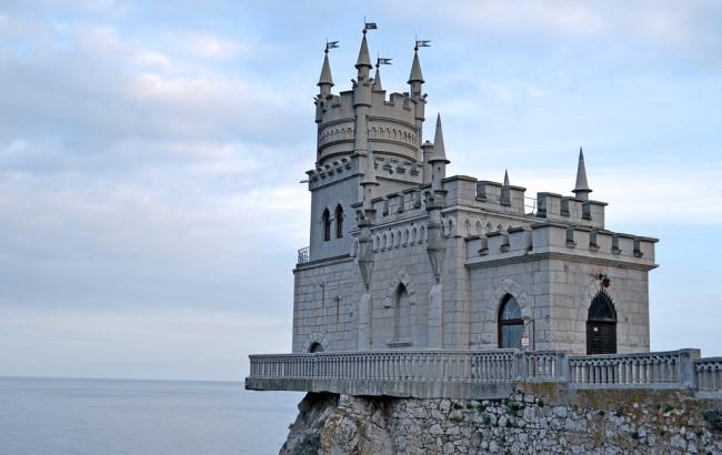 Палац "Ластівчине гніздо" в Криму закрили на реконструкцію
