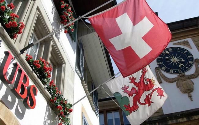 Швейцарія збирається оприлюднити імена іноземних податкових ухильників