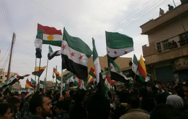 Курды провозгласили создание федеративного региона в Сирии