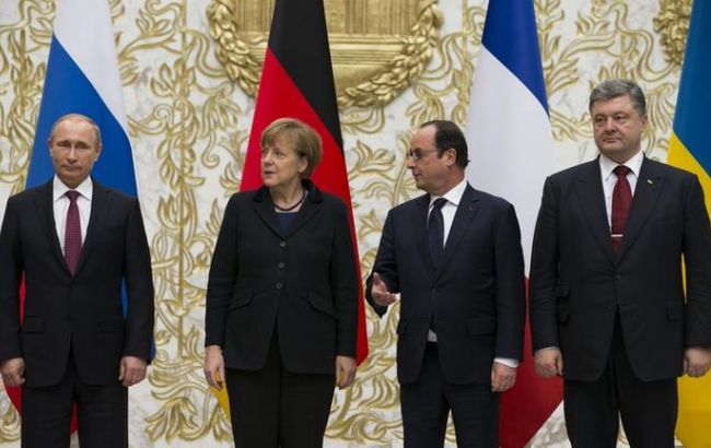 Порошенко, Меркель, Олланд и Путин обсудили ситуацию в Украине