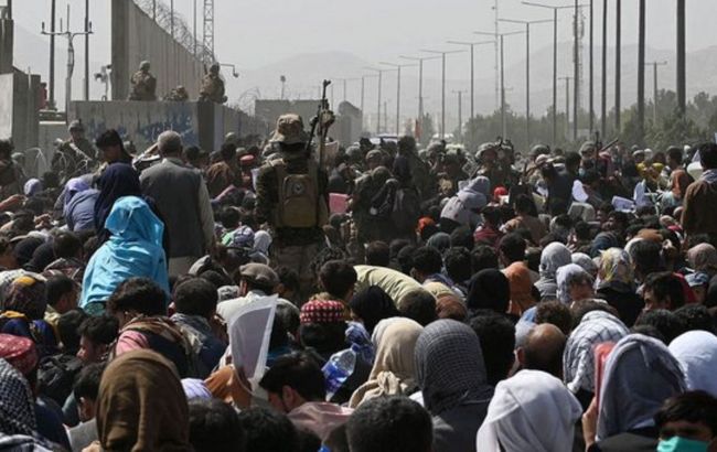 Пожар в аэропорту Кабула: огонь вспыхнул после перестрелки военных США с неизвестными