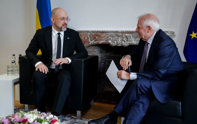 "Продуктивна зустріч": Шмигаль та Боррель обговорили ключові питання для України в рамках ЄС