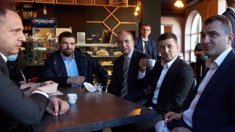 Суд оштрафовал Ермака и Ляшко за посещение кафе в Хмельницком