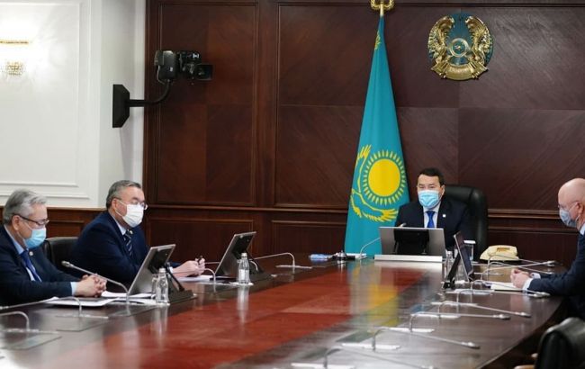 В Казахстане из-за протестов цены на топливо и коммуналку заморозили на полгода