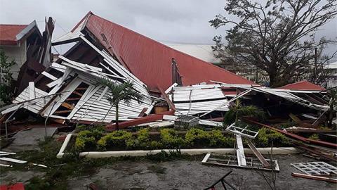 В Тонга циклон зруйнував будівлю парламенту