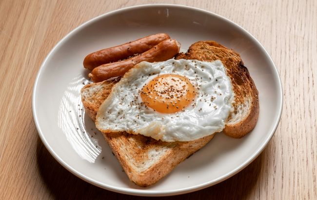 Скільки сосисок можна їсти без шкоди для здоров’я: названо точну кількість