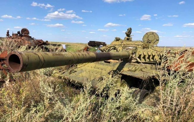 Ні з ким не воюємо: з'явилися фото кладовища військової техніки під Ростовом