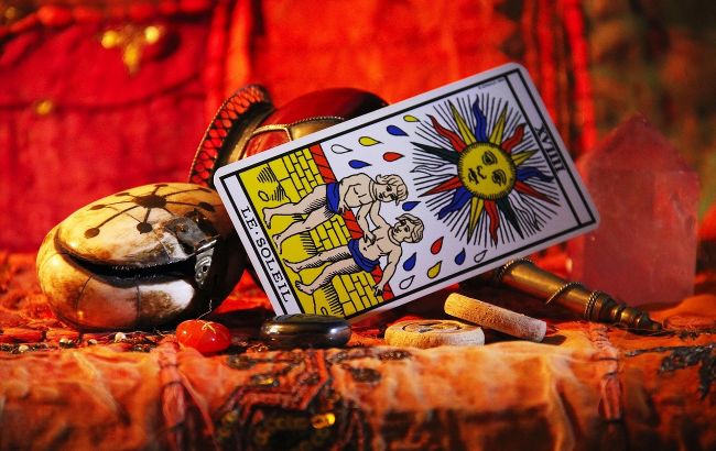 Карти Таро обіцяють успіх 3 знакам Зодіаку: хто отримає подарунок від долі 26 серпня