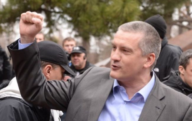 Аксенов обещает запустить 10 паромов на Керченской переправе