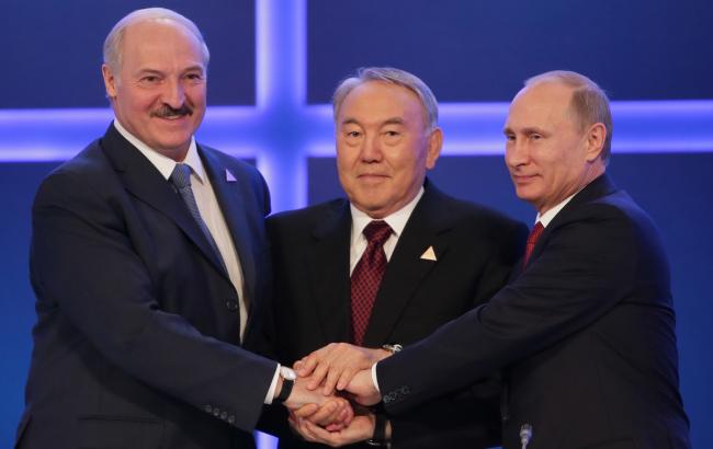 Путин, Лукашенко и Назарбаев проводят встречу в Астане