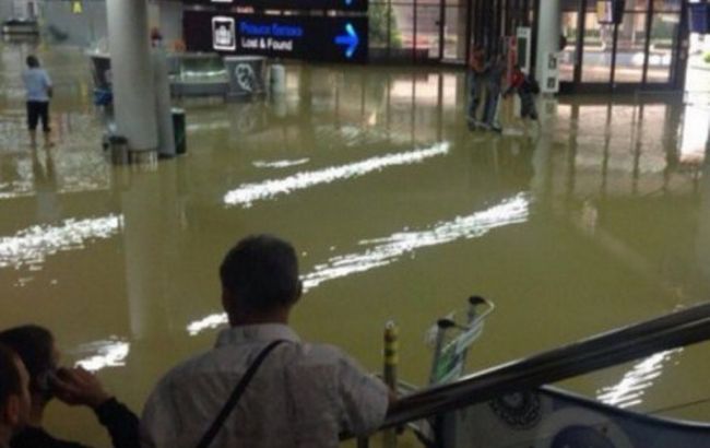 Наводнение в Сочи: аэропорт возобновил работу