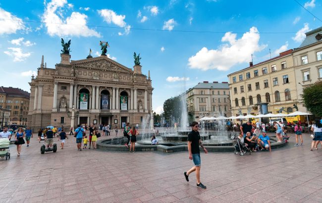 Гроші на подорожі. В Україні можуть ввести сертифікати для туристів: що відомо