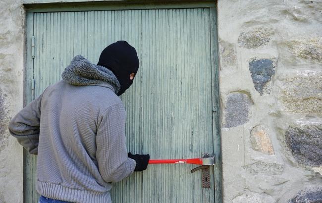 В сети показали конфуз неуклюжего грабителя