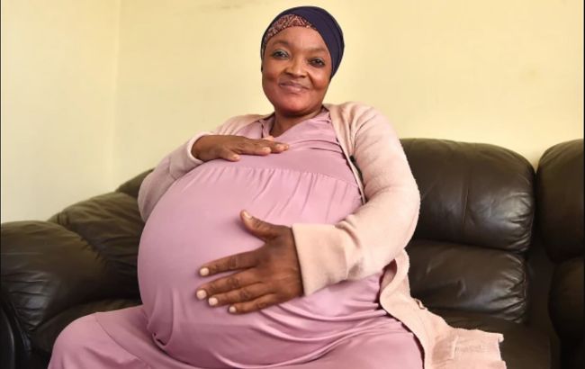 Муж женщины из ЮАР, которая сразу родила 10 детей, не верит в их существование (фото)