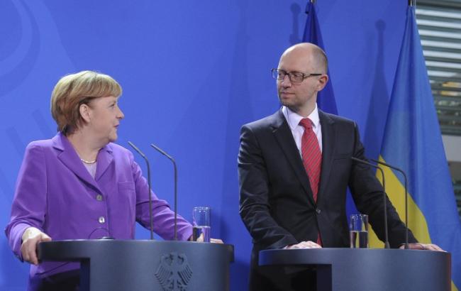 Яценюк обсудит с Меркель инвестиции ЕС и США в украинскую ГТС