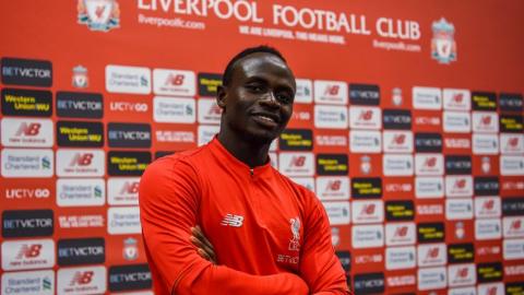 "Ліверпуль" продовжив контракт з одним зі своїх лідерів