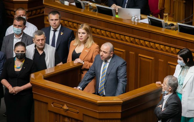 В "Голосе" призвали Раду сделать шаг к деоккупации Крыма и принять закон о коренных народах