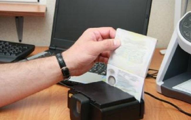 Прикордонники затримали жителя Молдови, якого розшукував Інтерпол