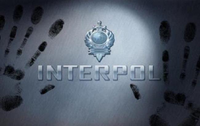 Прикордонники затримали в "Жулянах" шахрая з РФ, якого розшукував Інтерпол