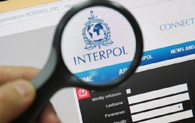 Прикордонники затримали 2 іноземців, яких розшукував Інтерпол