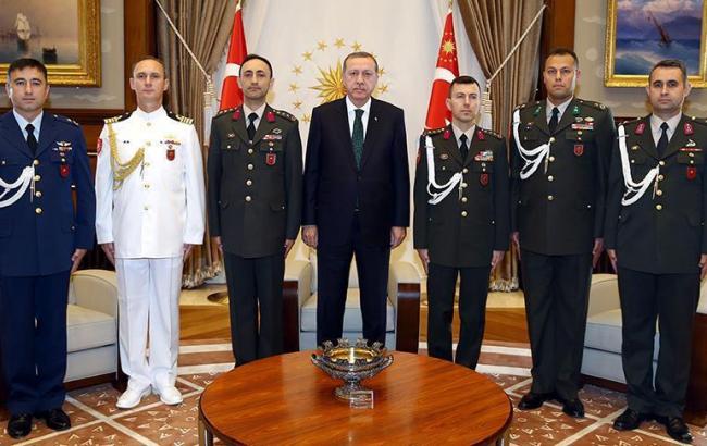 В Турции арестован военный советник Эрдогана