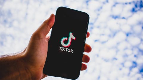 Новий небезпечний челендж у TikTok: дитина опинилася в лікарні