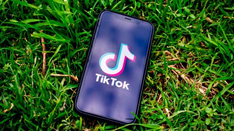 TikTok вводить нову функцію для підлітків: відтепер батьки можуть бути спокійні