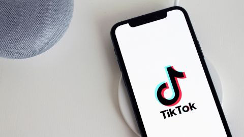 Збройним силам Швеції заборонили використовувати TikTok