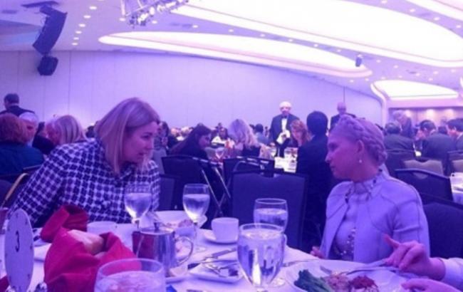 Юлию Тимошенко застали в объятиях Анны Герман