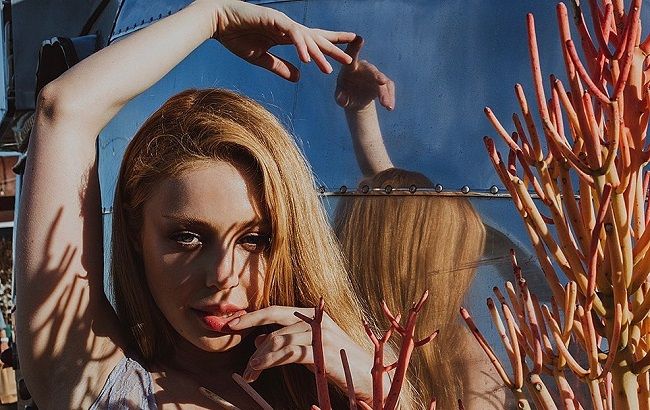 "Розпалила вогонь": Тіна Кароль спокушає ідеальною фігурою в купальнику