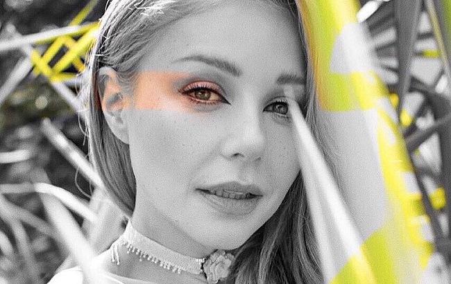 "Русалка": Тина Кароль в платье цвета морской волны вызвала "бурю" восторженных эмоций