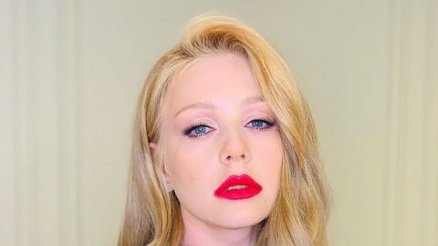 Мокра з ніг до голови: Тіна Кароль в трусиках і топі влаштувала ефектний пляжний фотосет