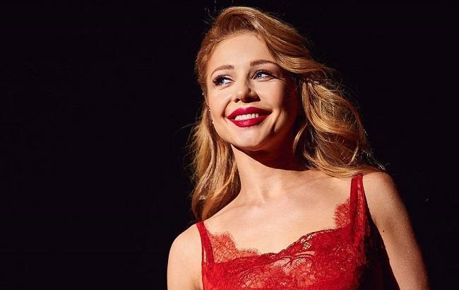 "Переизбыток эстетики": Тина Кароль восхитила новым смелым нарядом