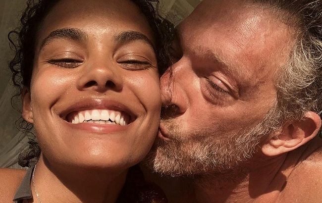 Закохані і щасливі: Тіна Кунаки і Венсан Кассель насолоджуються спільним відпочинком