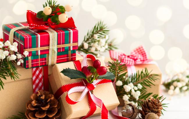 Українці готові витратити на новорічні подарунки в середньому близько 700 грн