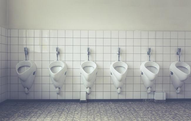 "Как гостеприимно": сеть насмешил туалет к ЧМ-2018 в России (фото)