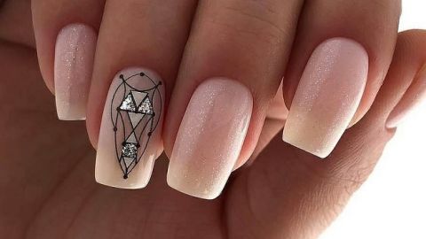 Волшебные волокна: новинка в ногтевом сервисе взбудоражила Instagram