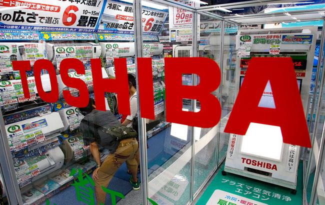 Toshiba анонсувала збиток у 4,5 млрд доларів і скорочення майже 7 тисяч робочих місць